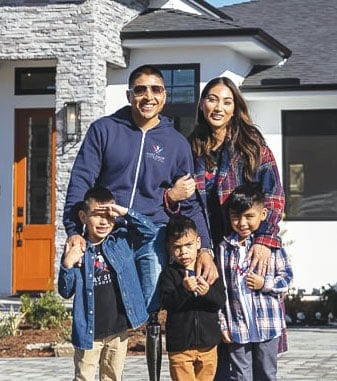 USMC Corporal Josue Barron & family.