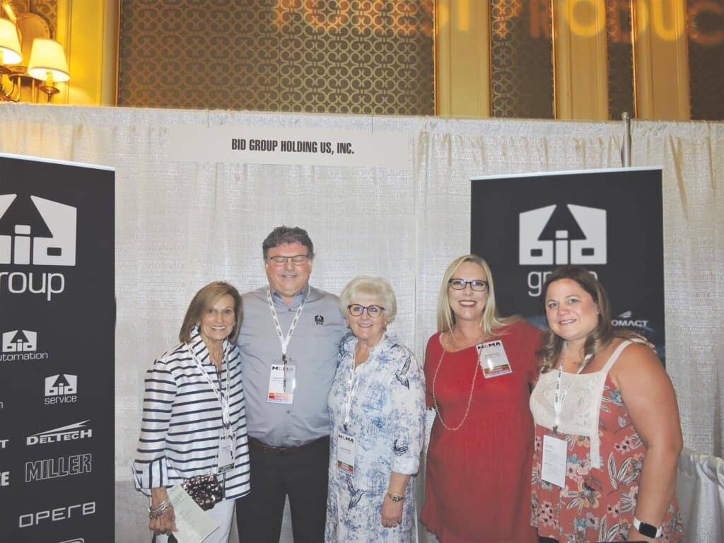 Peggy Thomas, Shuqualak Lumber Co., Shuqualak, MS; Laurent (Larry) Poudrier, Bid Group Holdings US Inc., St. George, SC; Laura Hendler, Alison Oney and Julie Conner, American Lumber Inc., College Station, TX