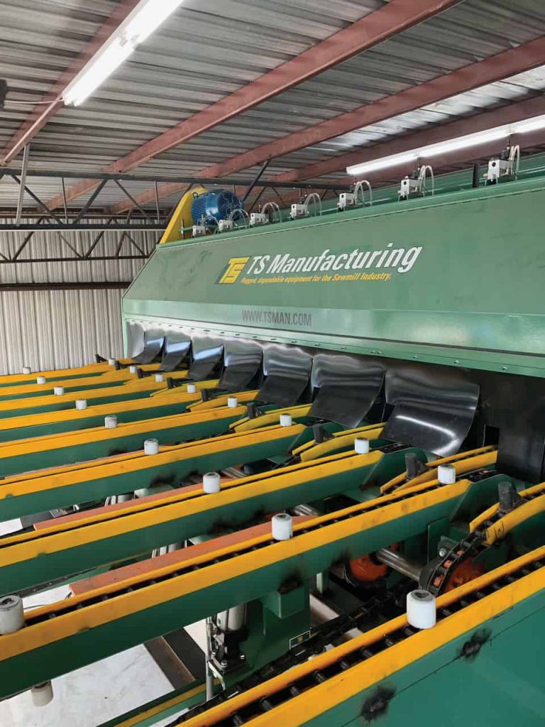 The new Trimmer Outfeed at Josey Lumber from TS Manufacturing improves productivity.