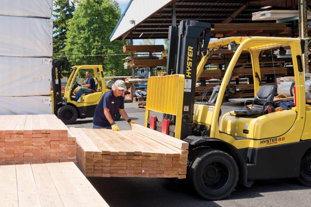 Lumber Traders Inc. Expands, Moves Sizable Volume In Softwoods￼ 8