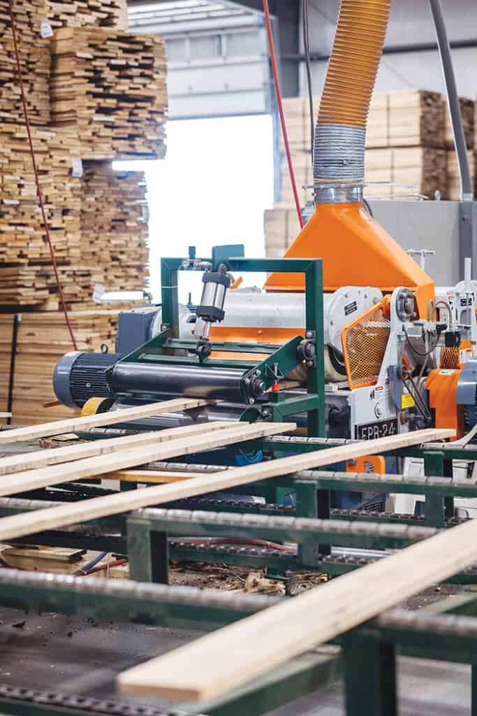 On-Time, Quality Hardwoods At A & M Kiln Dry Ltd. 4