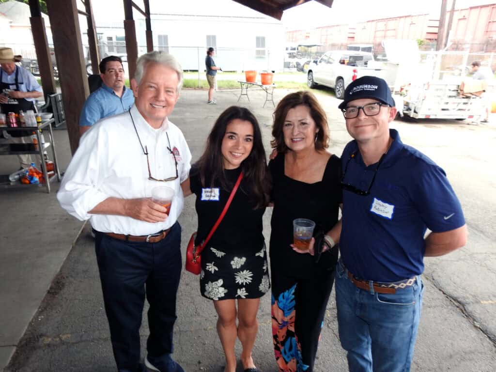 Crawfish And Music Served Up By Robinson Lumber 3