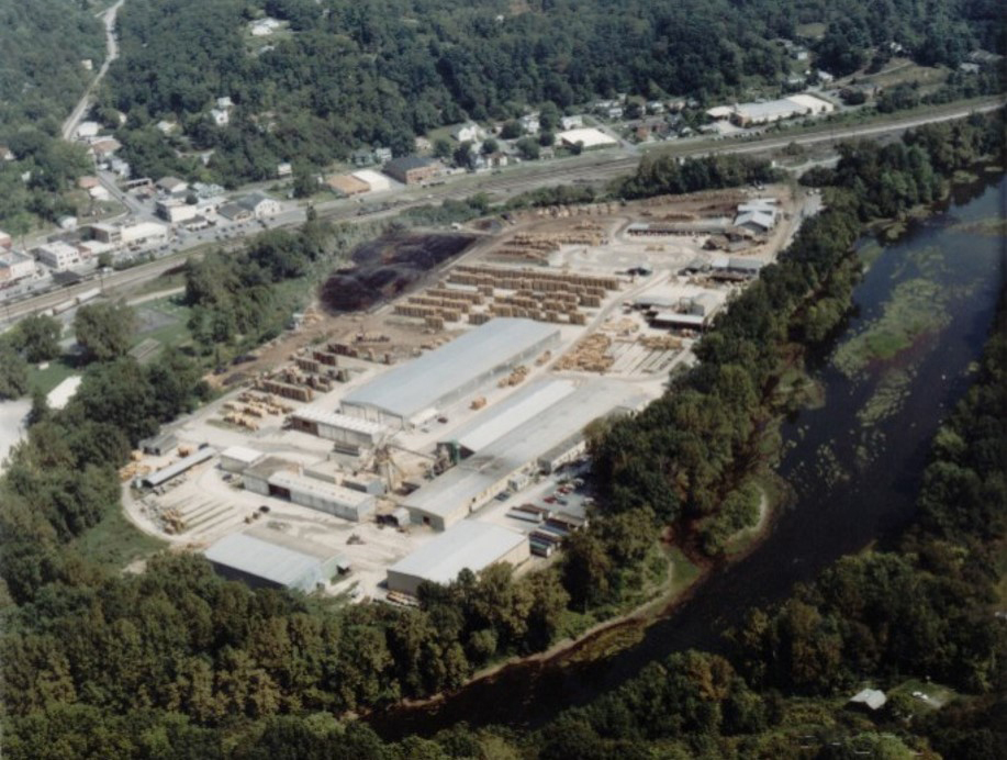 Adapt & Advance: Innovation And Integrity Drive Mullican Flooring Forward 8 Adapt & Advance: Innovation And Integrity Drive Mullican Flooring Forward 8