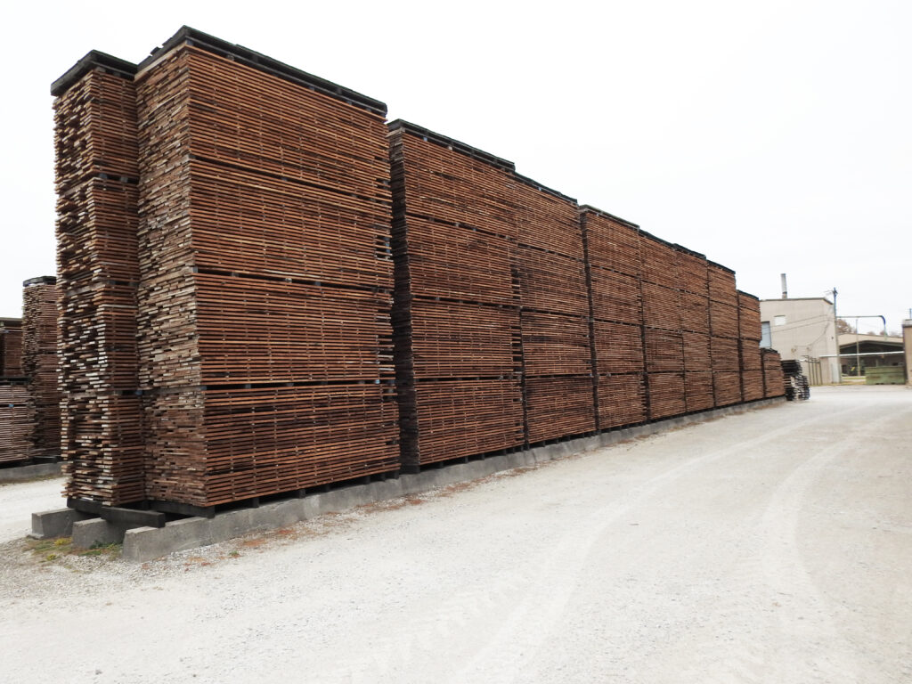 MO PAC Lumber Company : The Gold Standard In Walnut For Four Generations 8 MO PAC Lumber Company : The Gold Standard In Walnut For Four Generations 6