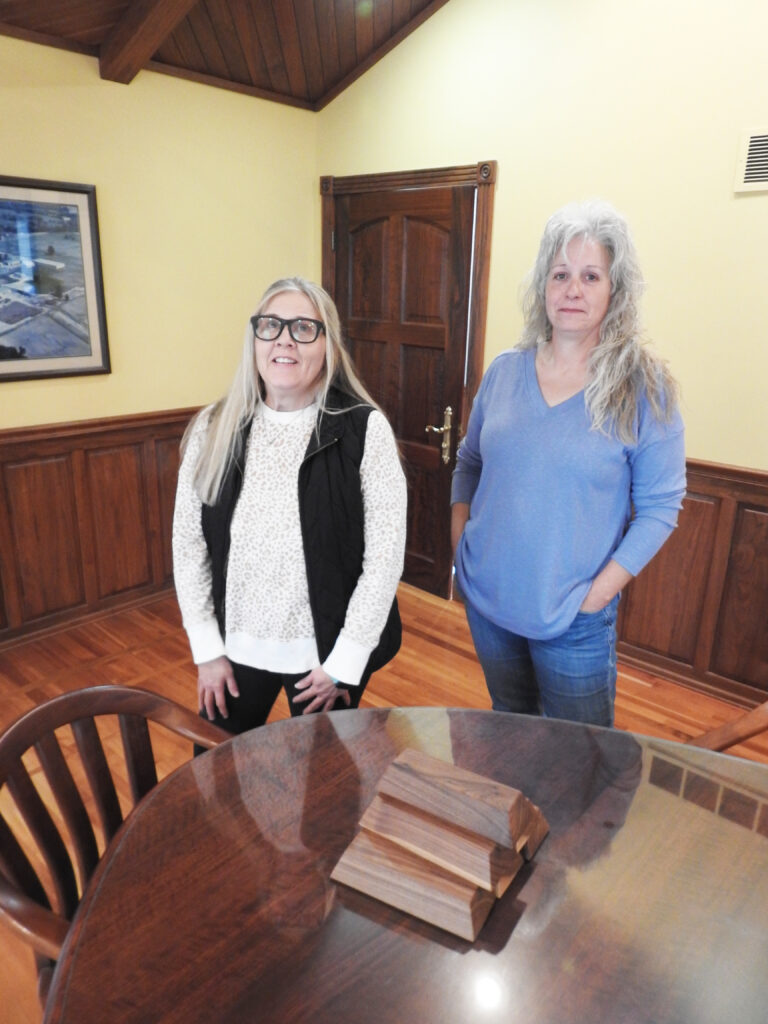 MO PAC Lumber Company : The Gold Standard In Walnut For Four Generations 6 MO PAC Lumber Company