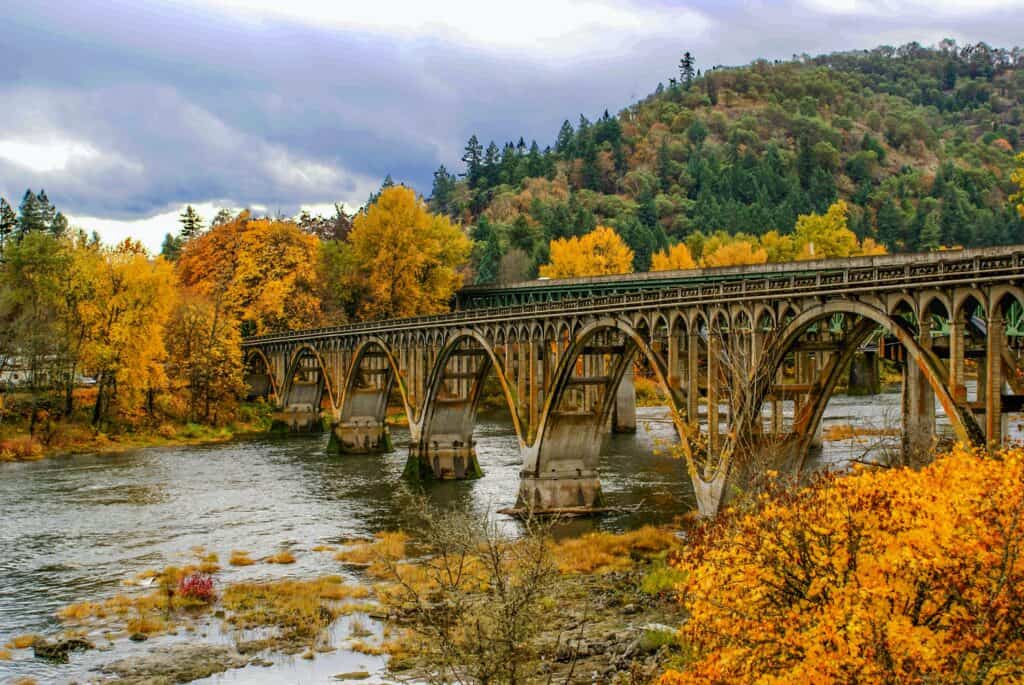 West Coast Business Trends October 2026 - West Coast Sources Adopt Wait-And-See Attitude 3 West Coast Business Trends October 2026 - West Coast Sources Adopt Wait-And-See Attitude 3